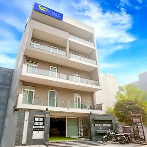 Hotel Fabhotel Aerosky - Nr Yashobhoomi Convention Centre, Delhi (National Capital Territory of India)